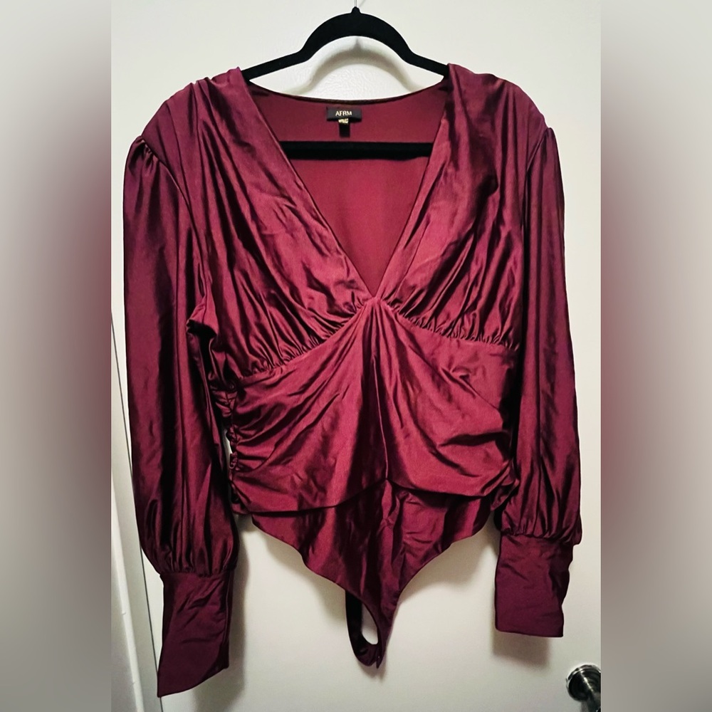 Gorgeous 2XL body suit.